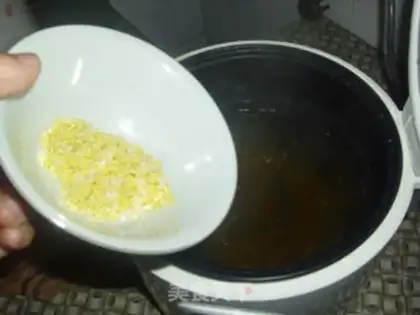 Make mung bean porridge step 2