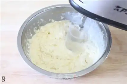Make Chocolate crispy banana cream cake step 8