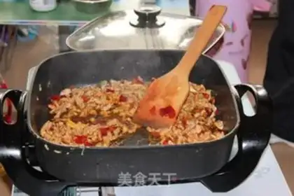 Make fish-flavored pork step 2