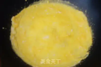 Make Rice egg roll step 2