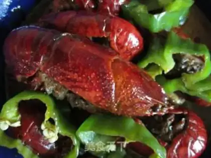 Make braised crayfish step 15