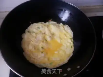 Make Scrambled eggs with ham and green vegetables step 2