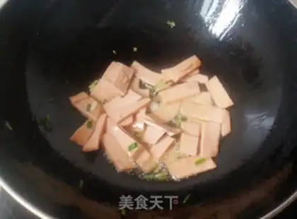 Make Scrambled eggs with ham and green vegetables step 3