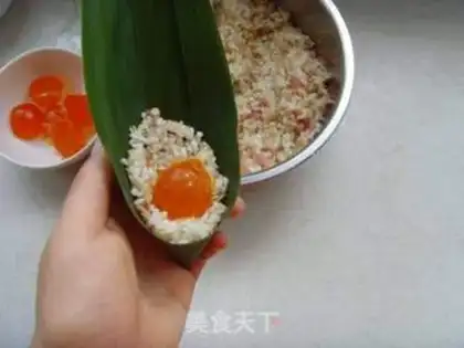 Make Oatmeal egg yolk rice dumplings step 7
