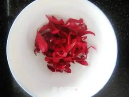 Make Rose crisp banana step 1