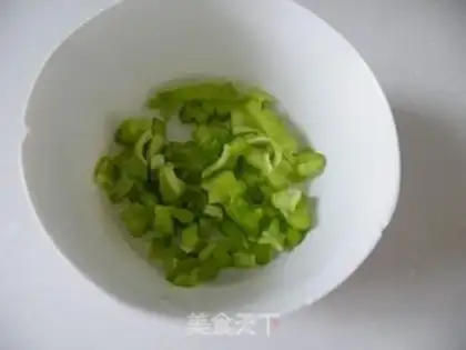 Make Balsam pear apple drink step 1