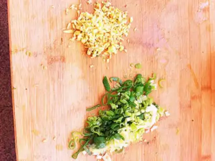 Make glutinous rice steamed meat step 7