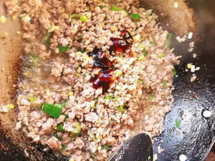 Make glutinous rice steamed meat step 11