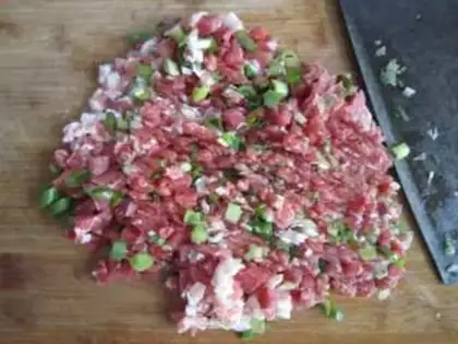 Make Fresh meat wonton step 1