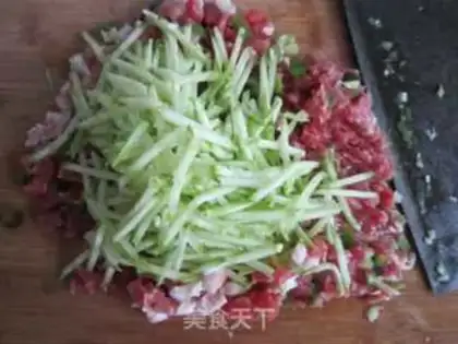 Make Fresh meat wonton step 2
