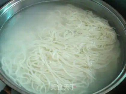 Make North Korea cold noodles step 3