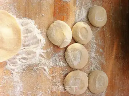 Make glutinous rice steamed meat step 18