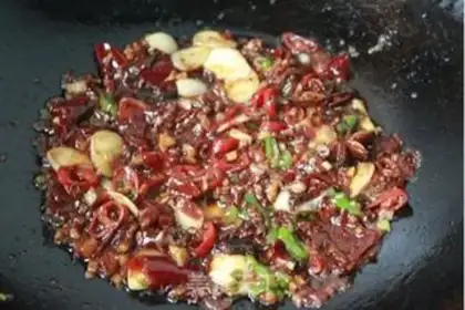 Make Shuming finger spicy snails step 5