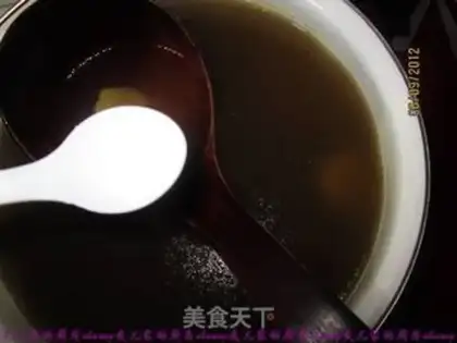 Make wolfberry black chicken soup step 5