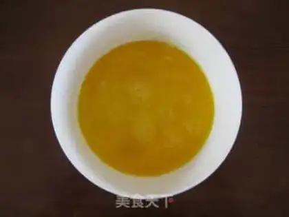 Make Scrambled eggs with carrot and tofu bamboo step 2