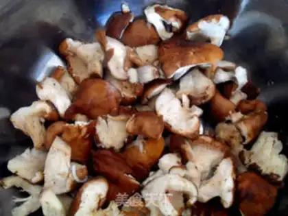 Make Dry fried mushrooms step 3