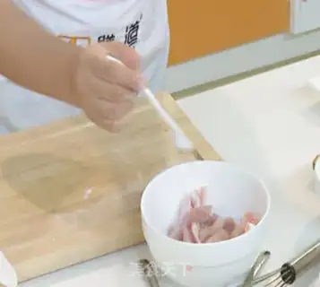 Make Garlic sweet and sour tenderloin step 1