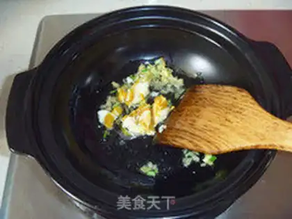 Make Salted egg yellow shrimp tofu step 2
