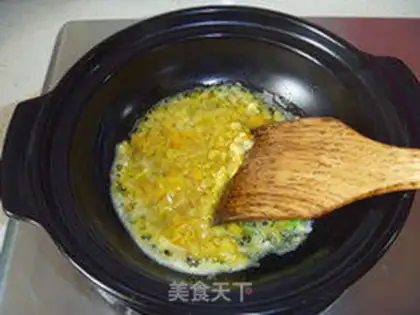 Make Salted egg yellow shrimp tofu step 3