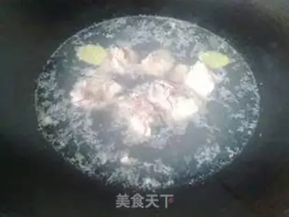 Make Pork bone and soybean soup step 3