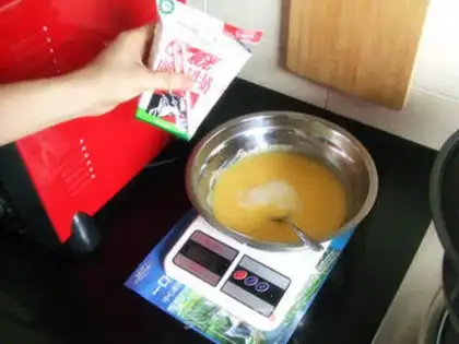 Make Japanese light cheese cake step 2