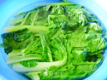 Make Fried buns with cabbage and willow leaves step 4