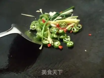 Make Spicy chicken feet step 5