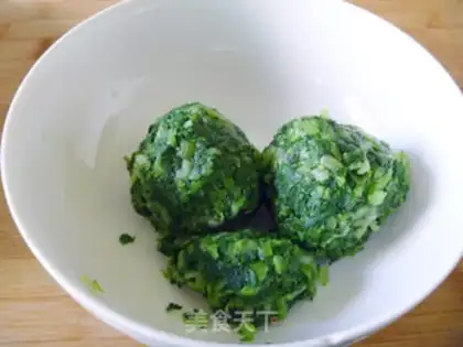 Make Fried buns with cabbage and willow leaves step 6