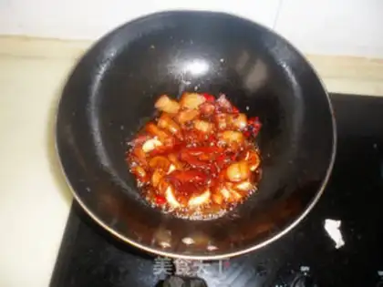 Make Braised salted fish with pork belly step 2