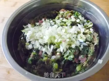 Make Fried buns with cabbage and willow leaves step 8