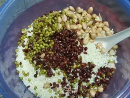 Make Peanut bean rice dumplings step 5