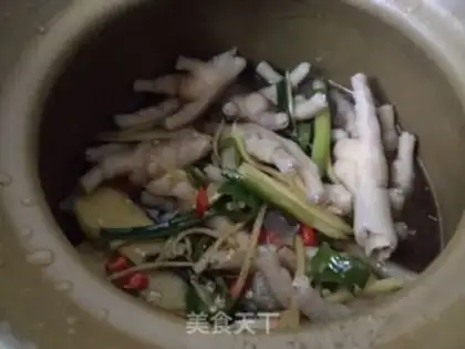 Make Spicy chicken feet step 8