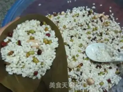 Make Peanut bean rice dumplings step 6