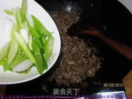 Make mutton with onion flavor step 6