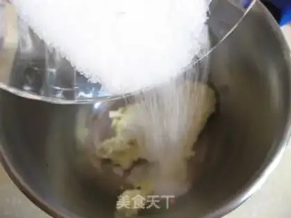 Make Black and white jam cheese cake step 2