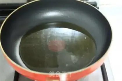 Make Osmanthus and mung bean cake step 3