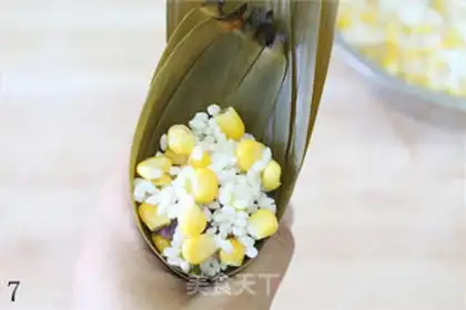 Make Purple sweet potato and corn-flavored rice dumplings step 6