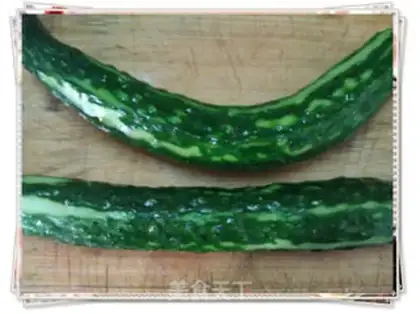 Make stir-fried broad beans with cucumber step 1