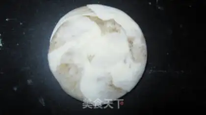 Make sesame paste cake step 5