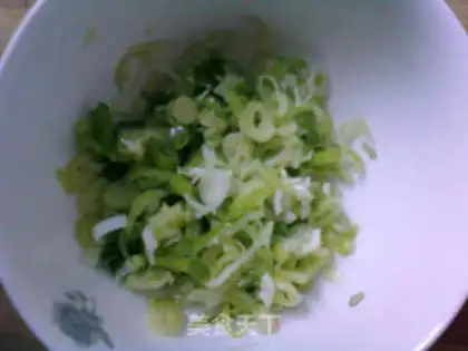 Make Home-style scallion pancakes step 2