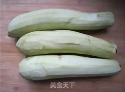 Make Chrysanthemum eggplant step 1