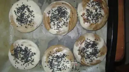 Make sesame paste cake step 6