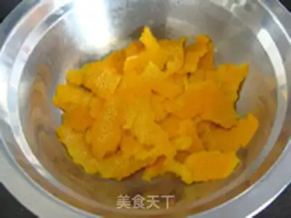 Make candied orange peel step 1