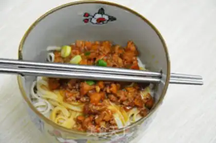 Make Diced eggplant meat sauce noodles stewed step 9