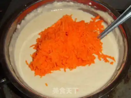 Make carrot whole wheat soybean milk cake step 4