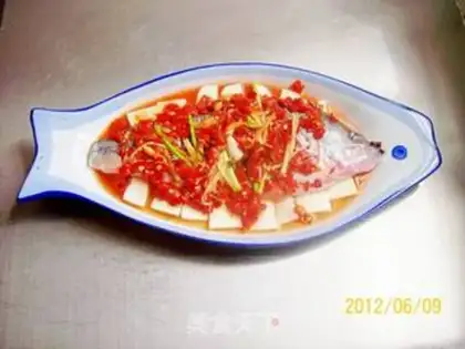 Make Steamed perch with onions, ginger, chopped peppers step 2