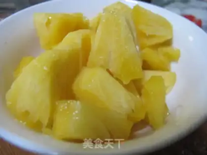 Make Braised duck with pineapple step 2