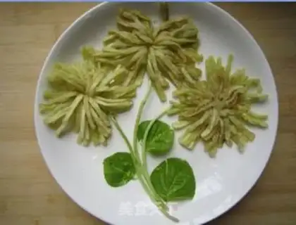 Make Chrysanthemum eggplant step 8