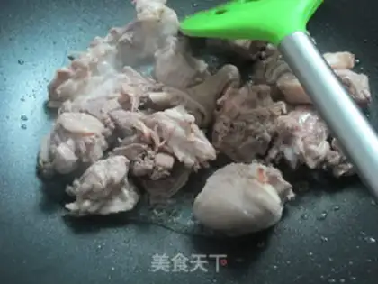 Make Braised duck with pineapple step 3