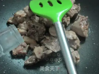 Make Braised duck with pineapple step 4